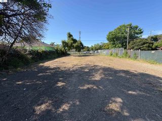 1st NE 1 Street, Richmond, CA 94801