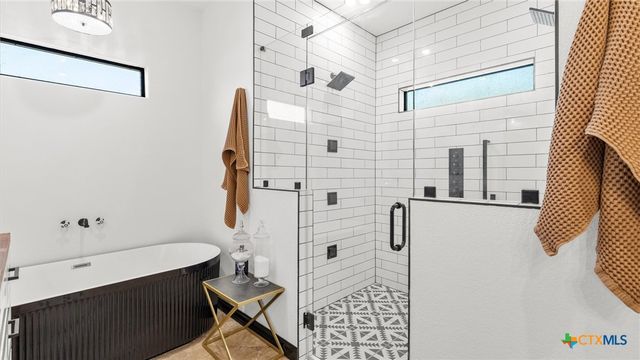 411 Cielo Vista, Canyon Lake, TX 78133