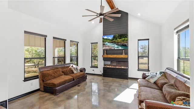 411 Cielo Vista, Canyon Lake, TX 78133