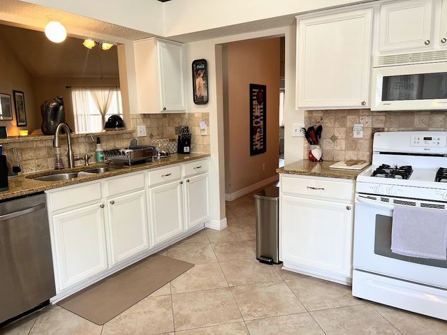 1964 Hobart Lane, Lewisville, TX 75067