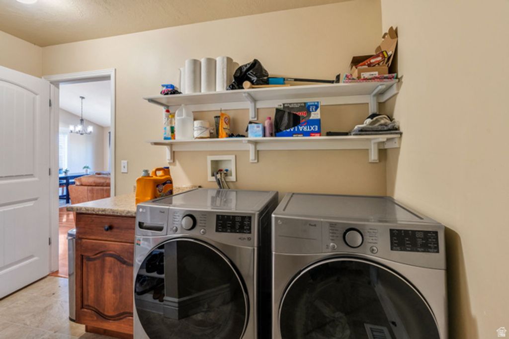 Image 14 of property listing at 3711 N MEADOW SPRINGS LN, Lehi, UT 84043