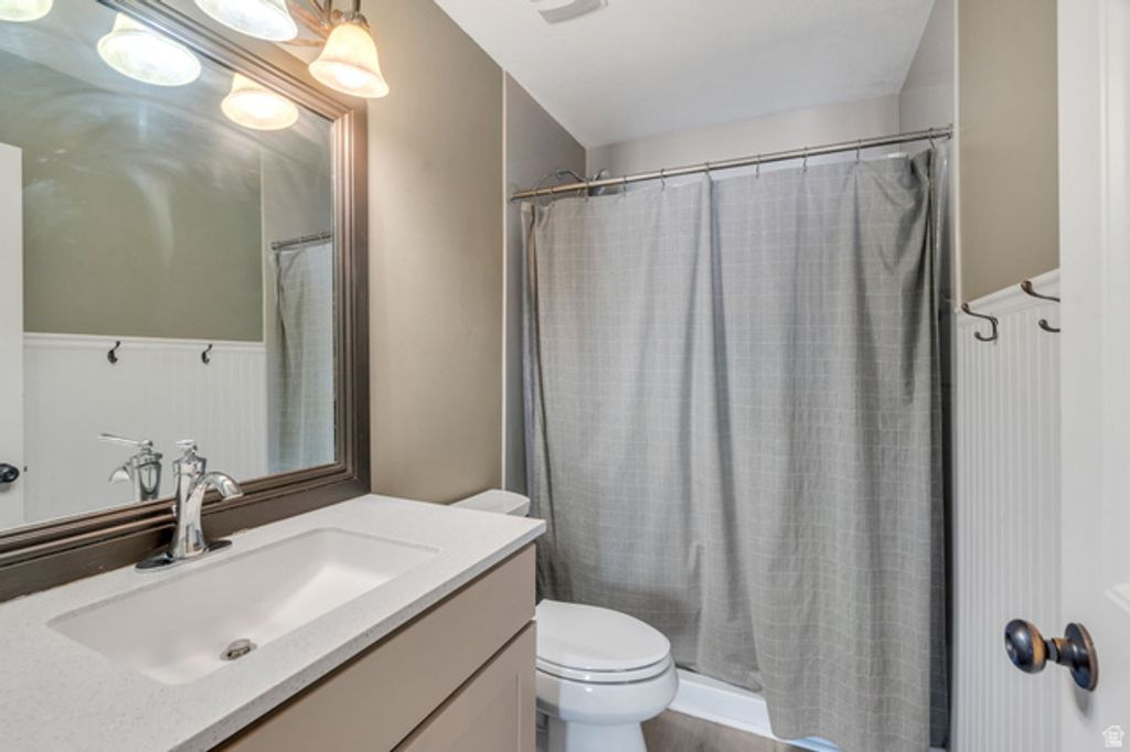 Image 18 of property listing at 3711 N MEADOW SPRINGS LN, Lehi, UT 84043