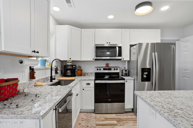 1361 Forest Lake Road, Southport, NC 28461