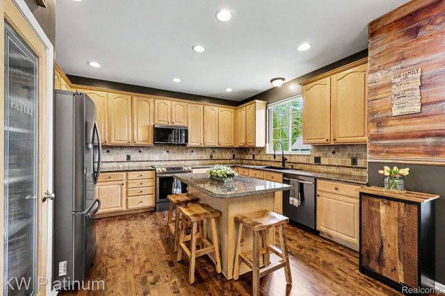 4296 Scott B Drive, St. Clair, MI 48079