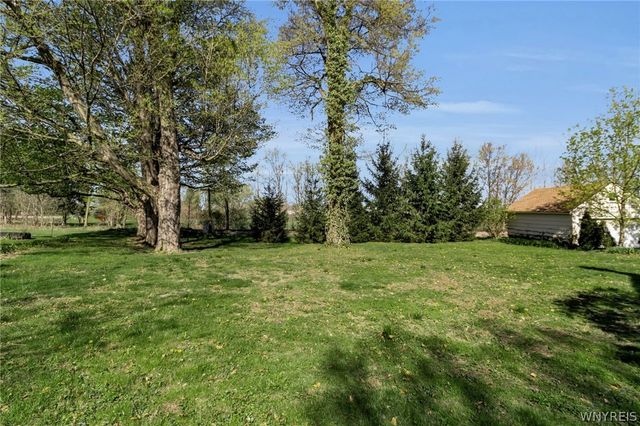 3045 Belknap Road, Eden, NY 14057