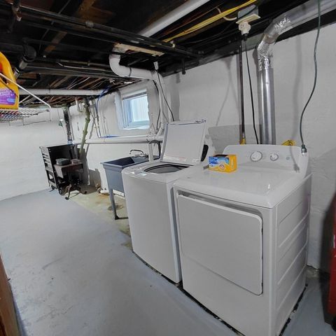 36 Hedge Street, Fairhaven, MA 02719
