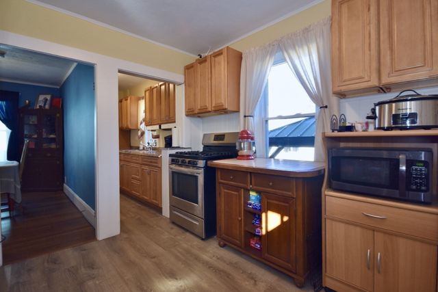 36 Hedge Street, Fairhaven, MA 02719