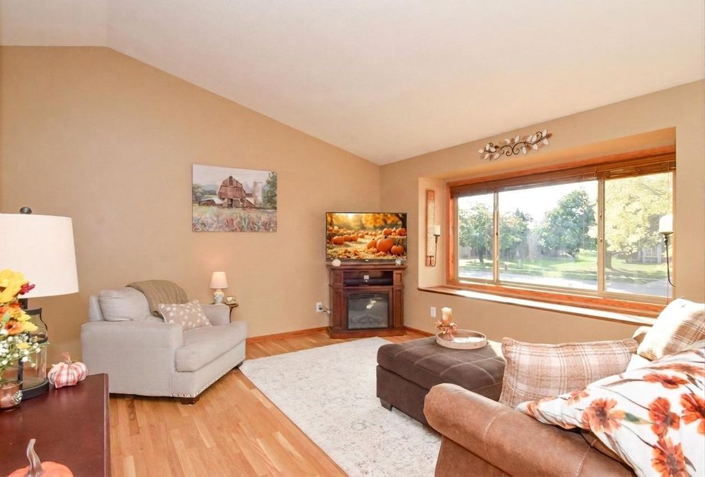 11558 Xylon Avenue N, Champlin, MN 55316 — photo 5