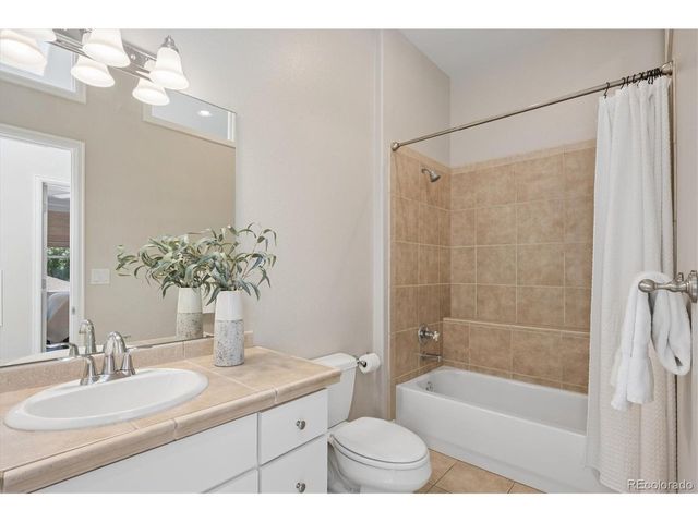 575 S High St, Denver, CO 80209