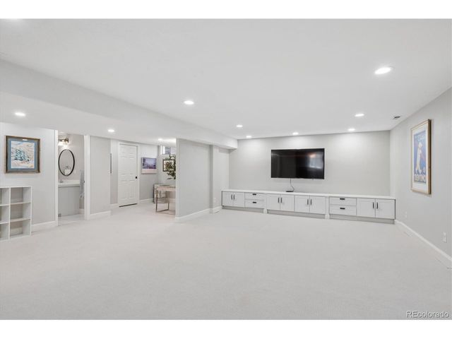 575 S High St, Denver, CO 80209