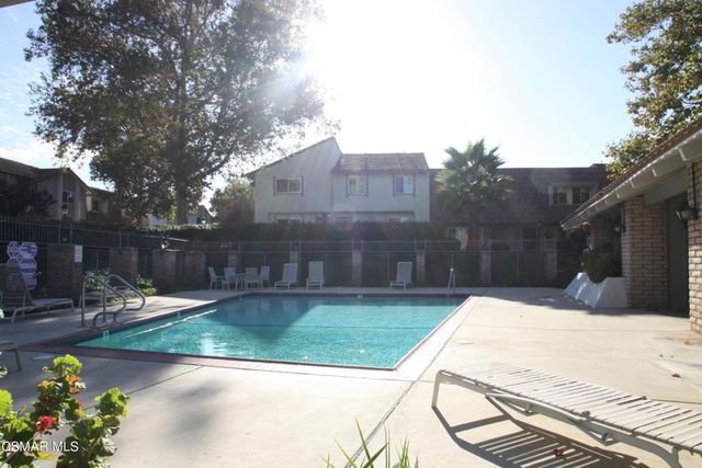 291 Green Moor Place, Thousand Oaks, CA 91361