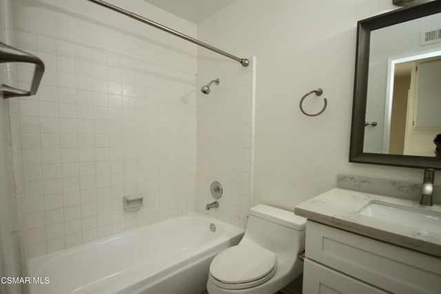 291 Green Moor Place, Thousand Oaks, CA 91361