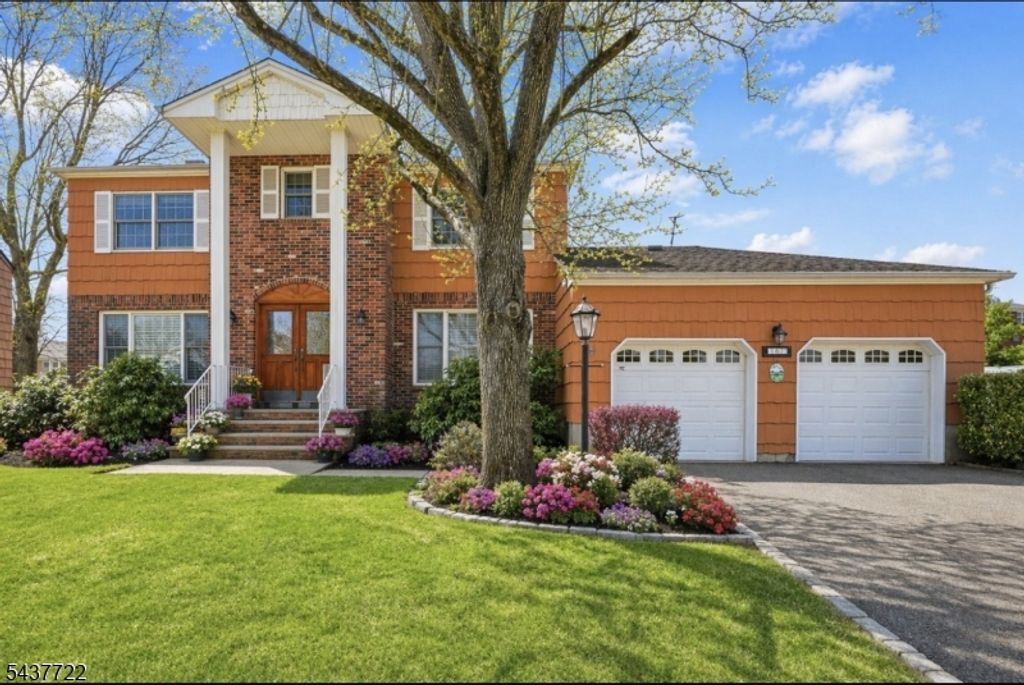 167 Newbrook Ln, Springfield Twp., NJ 07081