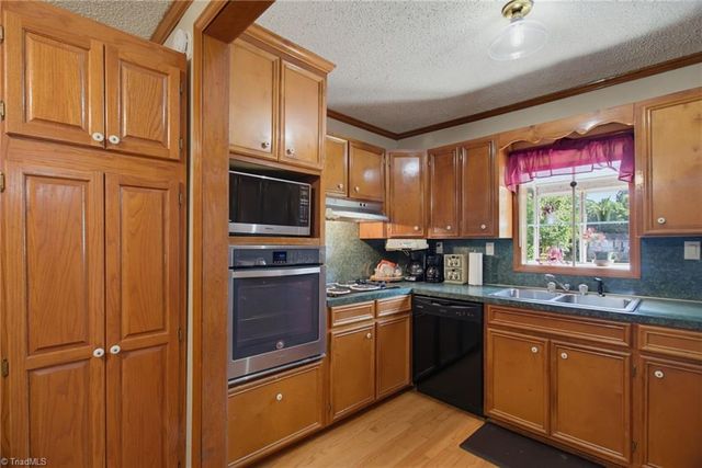 578 Riverview Road, Lexington, NC 27292