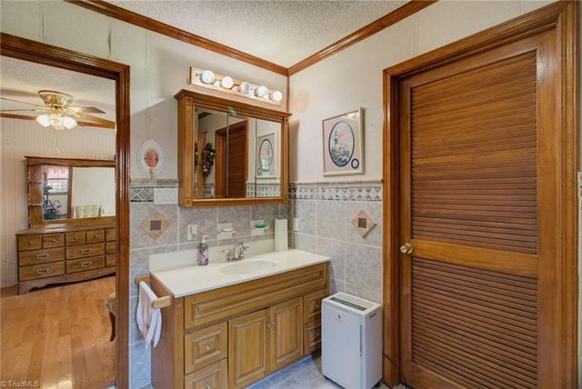 578 Riverview Road, Lexington, NC 27292