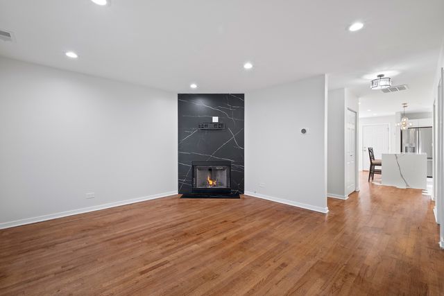 6449 S Kenwood Avenue 2, Chicago, IL 60637