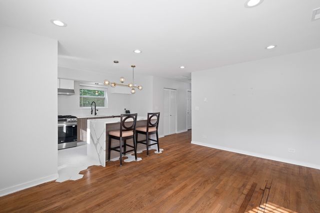 6449 S Kenwood Avenue 2, Chicago, IL 60637