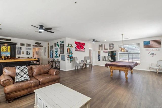 29950 Robbie Ln, Vista, CA 92084