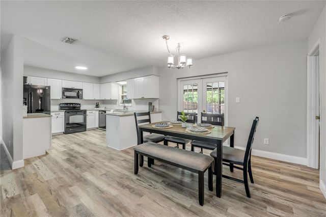 117 CROOKED PINE DRIVE, Sanford, FL 32773