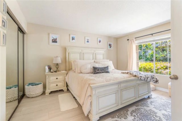 24352 Berrendo 4, Laguna Hills, CA 92656