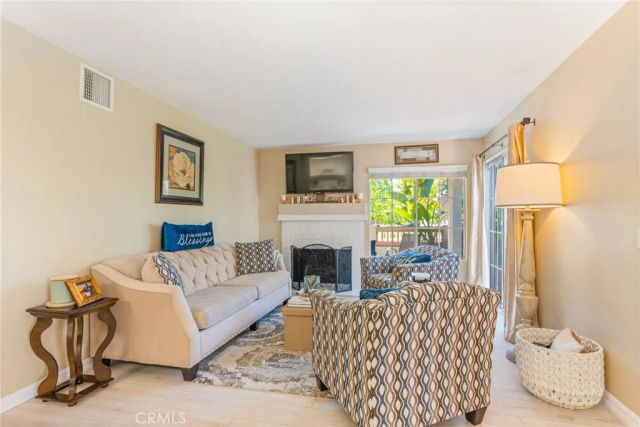 24352 Berrendo 4, Laguna Hills, CA 92656