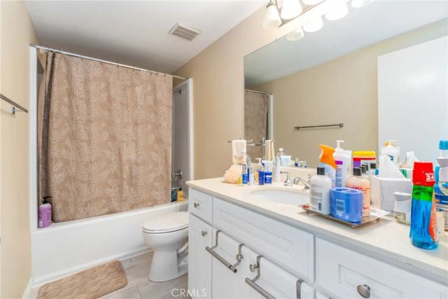 24352 Berrendo 4, Laguna Hills, CA 92656