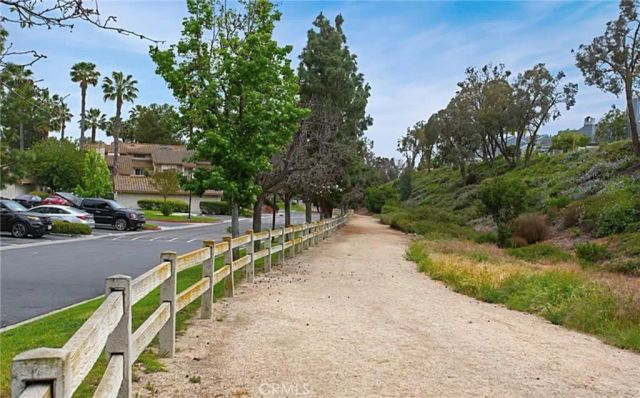 24352 Berrendo 4, Laguna Hills, CA 92656
