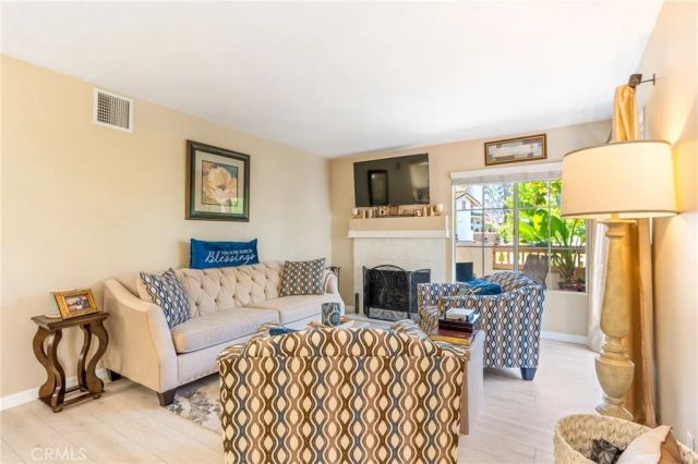24352 Berrendo 4, Laguna Hills, CA 92656