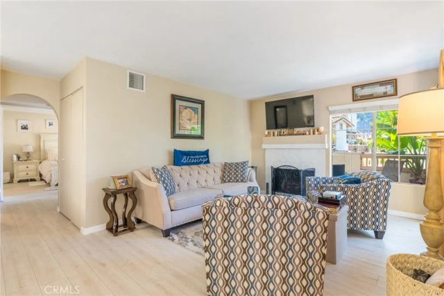 24352 Berrendo 4, Laguna Hills, CA 92656