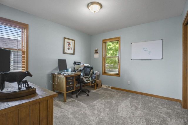802 Stoney Hill Lane, Cottage Grove, WI 53527