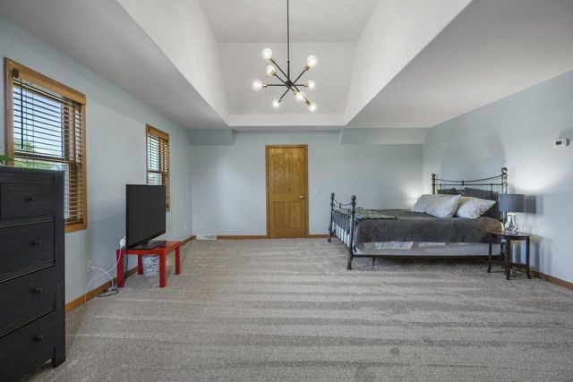 802 Stoney Hill Lane, Cottage Grove, WI 53527
