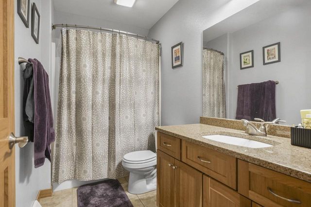 802 Stoney Hill Lane, Cottage Grove, WI 53527