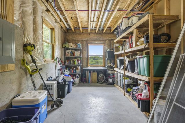 802 Stoney Hill Lane, Cottage Grove, WI 53527