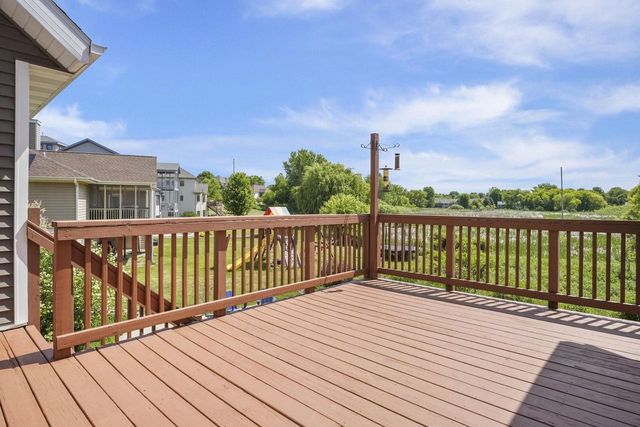 802 Stoney Hill Lane, Cottage Grove, WI 53527