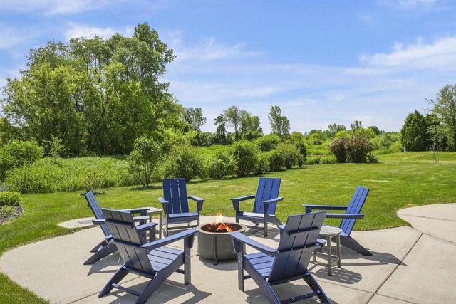 802 Stoney Hill Lane, Cottage Grove, WI 53527