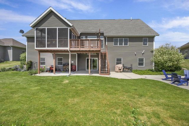 802 Stoney Hill Lane, Cottage Grove, WI 53527