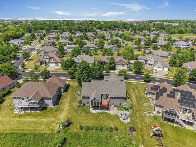 802 Stoney Hill Lane, Cottage Grove, WI 53527