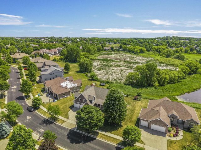 802 Stoney Hill Lane, Cottage Grove, WI 53527
