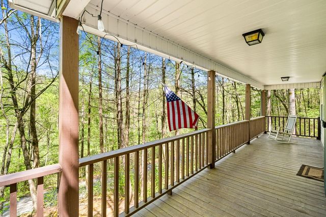 377 Ed Graves Road, Murphy, NC 28906