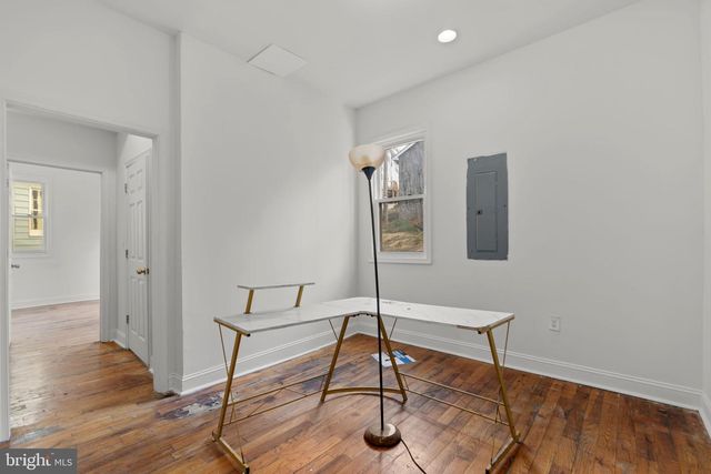 3709 CHESHOLM RD, Baltimore, MD 21216