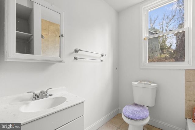 3709 CHESHOLM RD, Baltimore, MD 21216