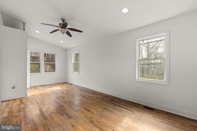 3709 CHESHOLM RD, Baltimore, MD 21216