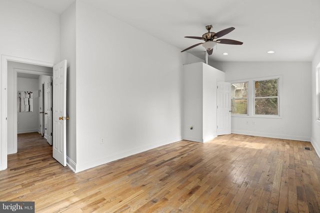 3709 CHESHOLM RD, Baltimore, MD 21216