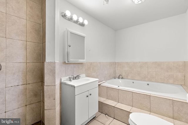 3709 CHESHOLM RD, Baltimore, MD 21216