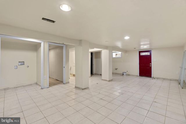 3709 CHESHOLM RD, Baltimore, MD 21216