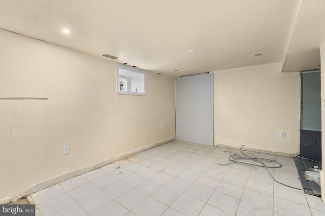 3709 CHESHOLM RD, Baltimore, MD 21216