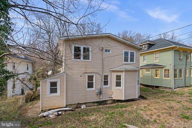 3709 CHESHOLM RD, Baltimore, MD 21216