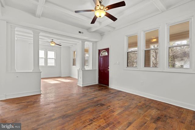 3709 CHESHOLM RD, Baltimore, MD 21216