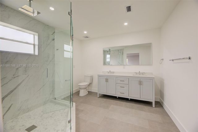 7811 NW 10th St 7811, Pembroke Pines, FL 33024