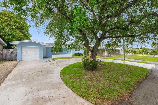 7811 NW 10th St 7811, Pembroke Pines, FL 33024